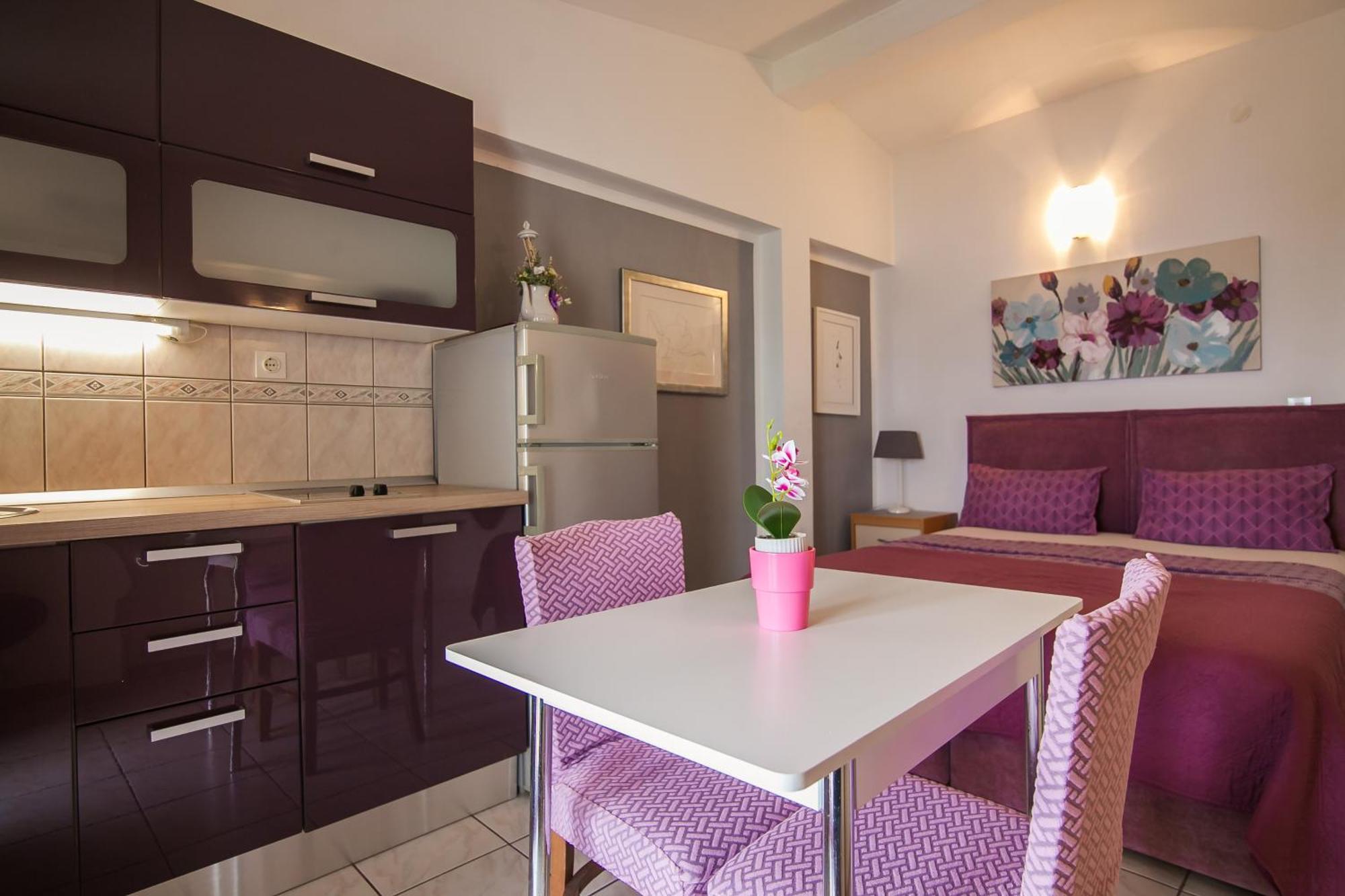 Apartments Paula Bol Exteriér fotografie