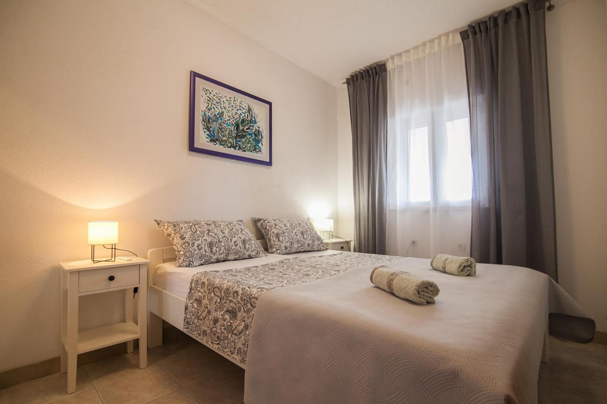 Apartments Paula Bol Exteriér fotografie